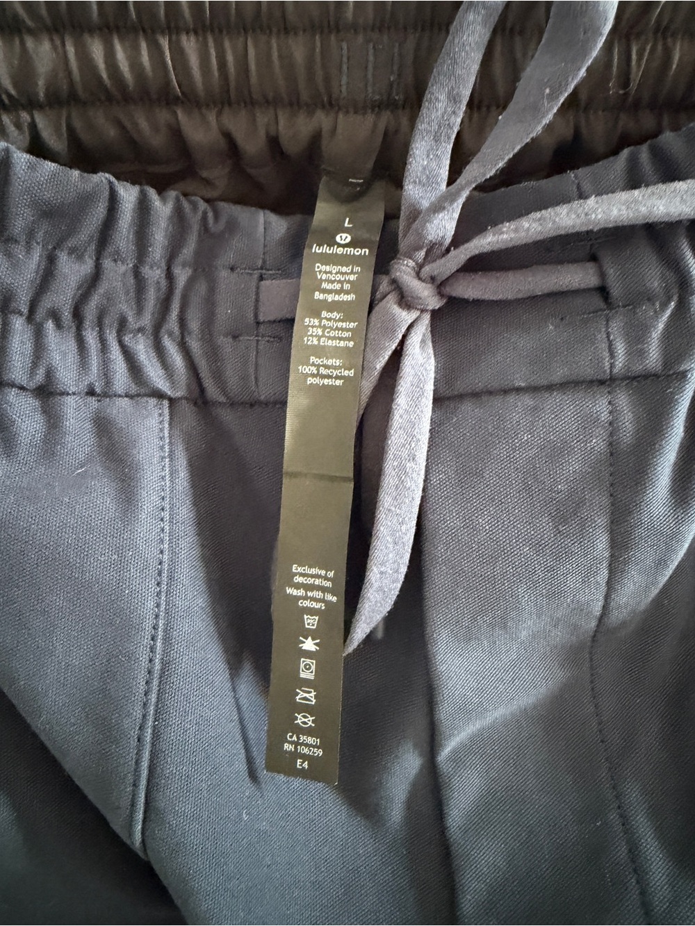 Lululemon Bowline Pant, size large - Picture 3 of 3